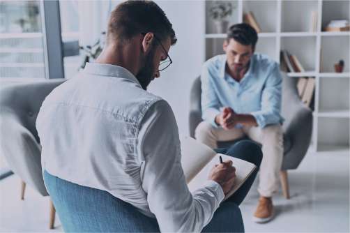 Waarom als werkgever opdraaien voor de kosten van arbeidsrevalidatie? Wat levert dit jou op?